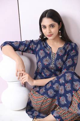 Indigo Printed Kurta And Bottom 6