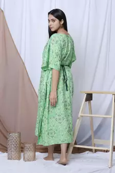 Green Printed Kaftan With Embroidered Belt
