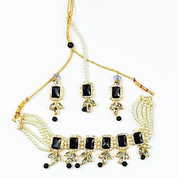 Adorable Gold Plated Pearl Black Stone Moti Choker Necklace Set With Matching Earring & Mangtikka 1