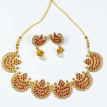 Gold Plated colourful stoneTraditional Choker Necklace Set For Women 1