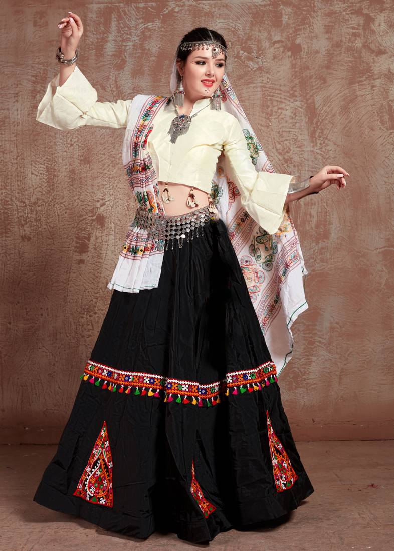 Black Gujarati Gamthi Hand Embroidered Taffeta Silk Navratri Festival Lehenga Collection