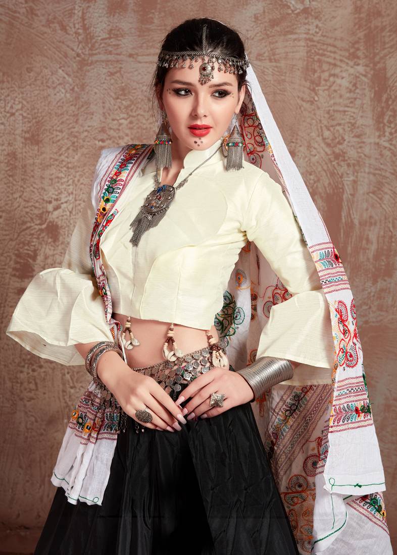 Black Gujarati Gamthi Hand Embroidered Taffeta Silk Navratri Festival Lehenga Collection