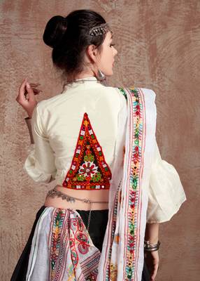 Black Gujarati Gamthi Hand Embroidered Taffeta Silk Navratri Festival Lehenga Collection 5