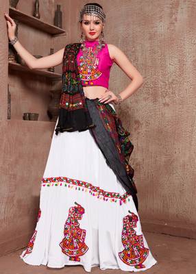 White Gujarati Gamthi Hand Embroidered Cotton Festival Collection For Navratri 1