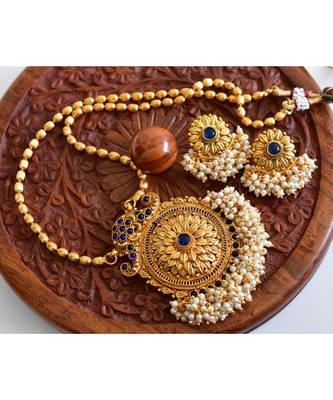 Blue goldplated Copper Alloy   nakclace  with   pair of earrings 1