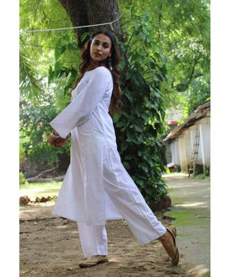WHIte linen plain stitched   kurta &   bottom 4