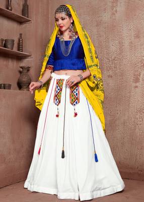 White And Yellow Gujarati Gamthi Hand Embroidered Cotton Semi Stitched Navratri Lehenga 1