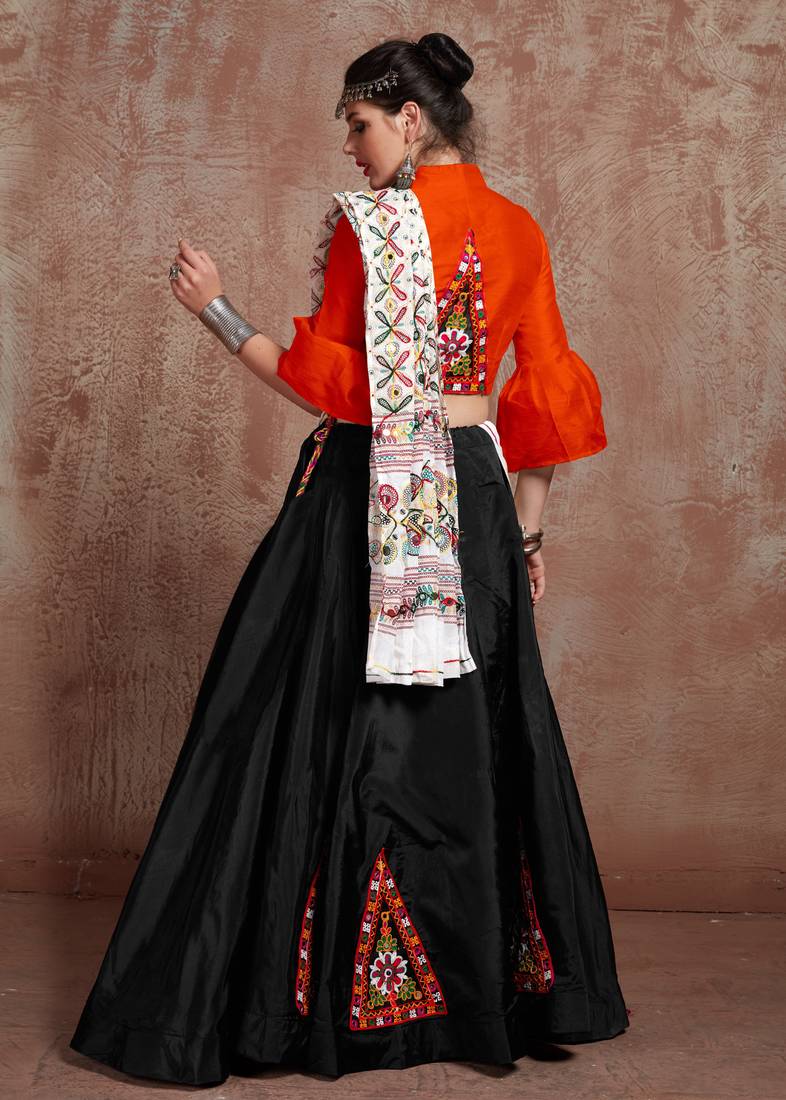 Black Gujarati Gamthi Hand Embroidered Taffeta Silk Navratri Lehenga Indian Collection