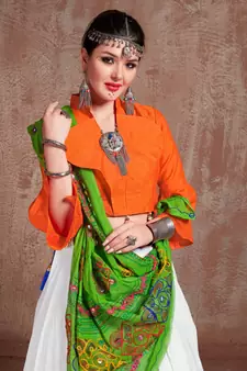 White Gujarati Gamthi Hand Embroidered Cotton Chaniya Choli For Navratri