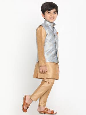  Grey Silk Blend Jacket, Kurta And Pyjama Set 3