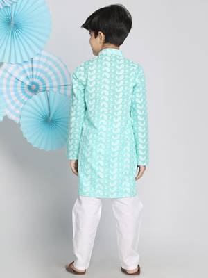  Green And White Kurta Pyjama Set 4