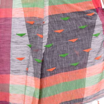 Grey hand woven cotton saree with blouse 4