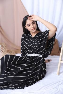 Black Printed Kaftan With Embroidered Belt 5