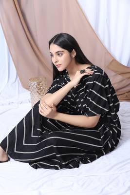 Black Printed Kaftan With Embroidered Belt 6