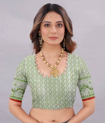 Green woven cotton silk saree with blouse 5