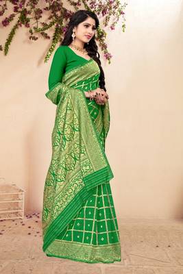 GREEN RICH art silk saree AND HEAVY RICH PALLU WITH BLOUSE 3