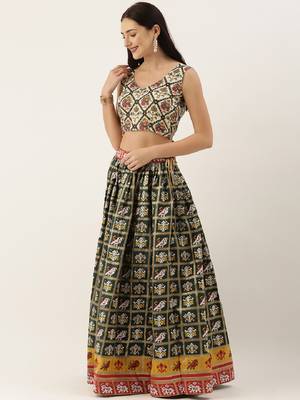 Green printed jacquard unstitched lehenga 2