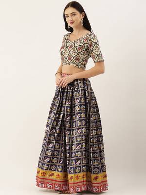 Navy-blue printed jacquard unstitched lehenga 2