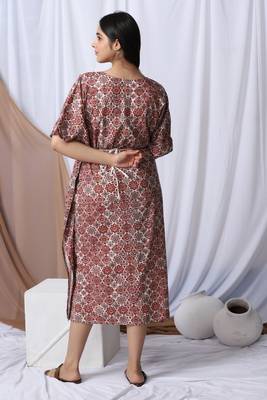 Multicolored Printed Kaftan With Embroidered Belt 4