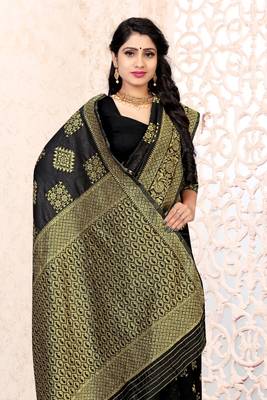 BLACK RICH art silk saree AND HEAVY RICH PALLU WITH BLOUSE 4