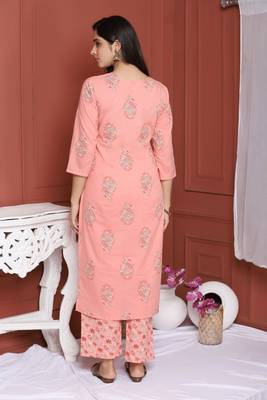 Peach Printed Kurta And Bottom 4