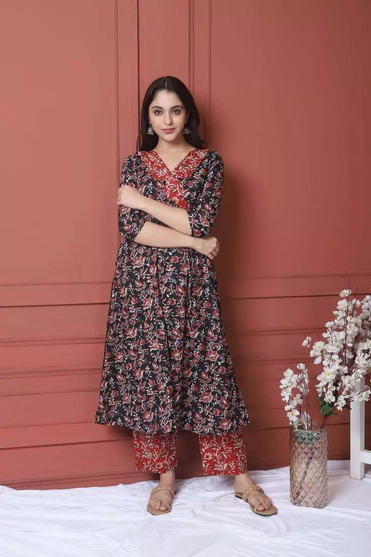 BLACK PRINTED KURTA AND BOTTOM