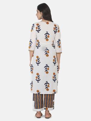 Off White Printed Kurta And Bottom 6