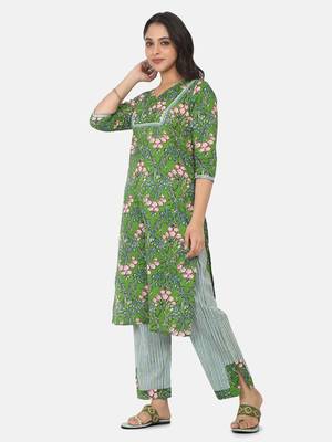 Green Printed Kurta And Bottom 6