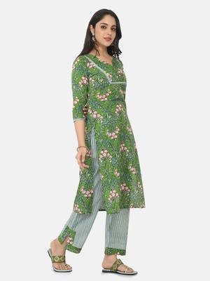 Green Printed Kurta And Bottom 7