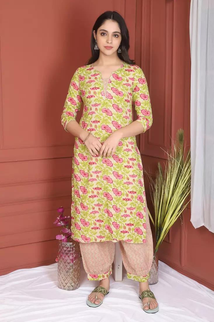 GREEN PRINTED KURTA AND BOTTOM