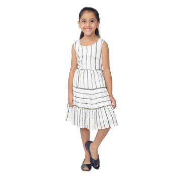 Green printed cotton kids-frocks 2