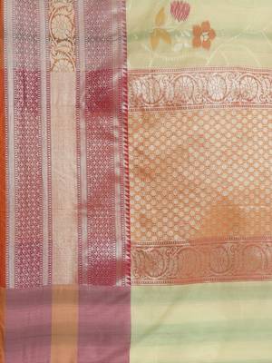 green silk woven saree with blouse 4