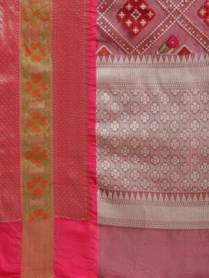 Magenta Art Silk woven saree with blouse 5