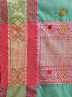 Green Art Silk woven saree with blouse 5