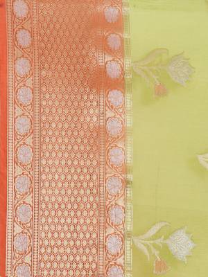 Green cotton woven saree with blouse 3