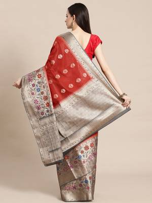 Red cotton woven saree with blouse 2