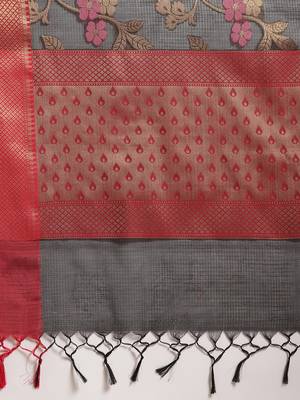 Black silk woven saree with blouse 5
