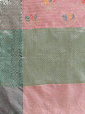 Pink silk woven saree with blouse 5