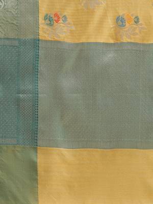 Gold silk woven saree with blouse 5