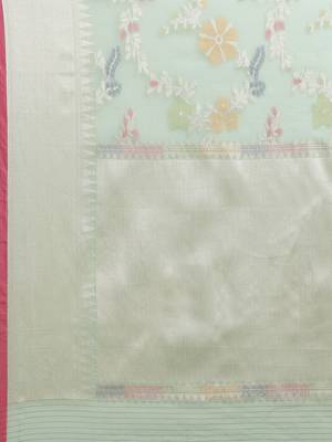 green cotton woven saree with blouse 3