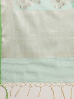 green cotton woven saree with blouse 4