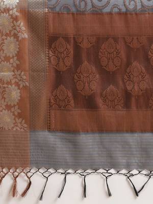Grey cotton woven saree with blouse 5