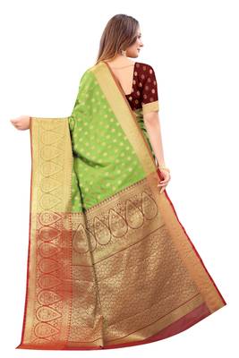 Parrot green woven banarasi silk saree with blouse 4