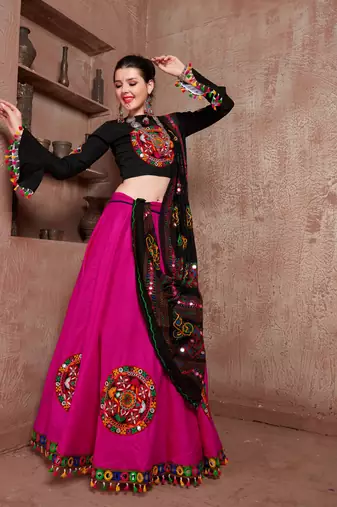 Pink Gujarati Gamthi Hand Embroidered Cotton Indian Traditional Dandiya Raas Garba Ghagra Choli For Navratri