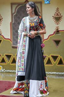 BLACK EMBROIDERED COTTON INDIAN TRADITIONAL FESTIVAL DANDIYA RAAS GARBA SEMI STITCHED NAVRATRI LEHENGA