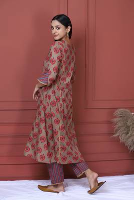 Brown Printed Kurta And Bottom 4