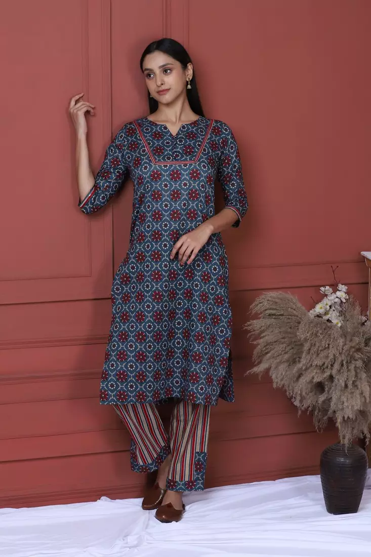 INDIGO PRINTED KURTA AND BOTTOM