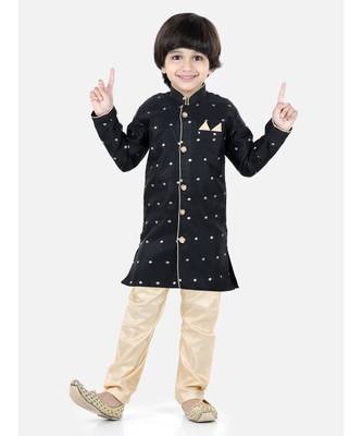 Black Jacquard stitched printed   sherwani 1