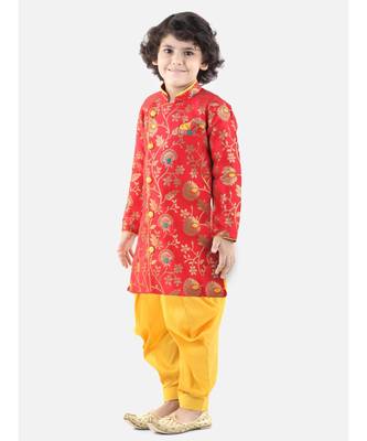 Red Jacquard stitched printed   sherwani 4