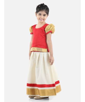 Red  Half Sleeve South Indian Pavda Pattu Lehenga 3